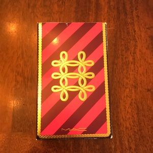 Nutcracker Sweet Essential Brush Kit